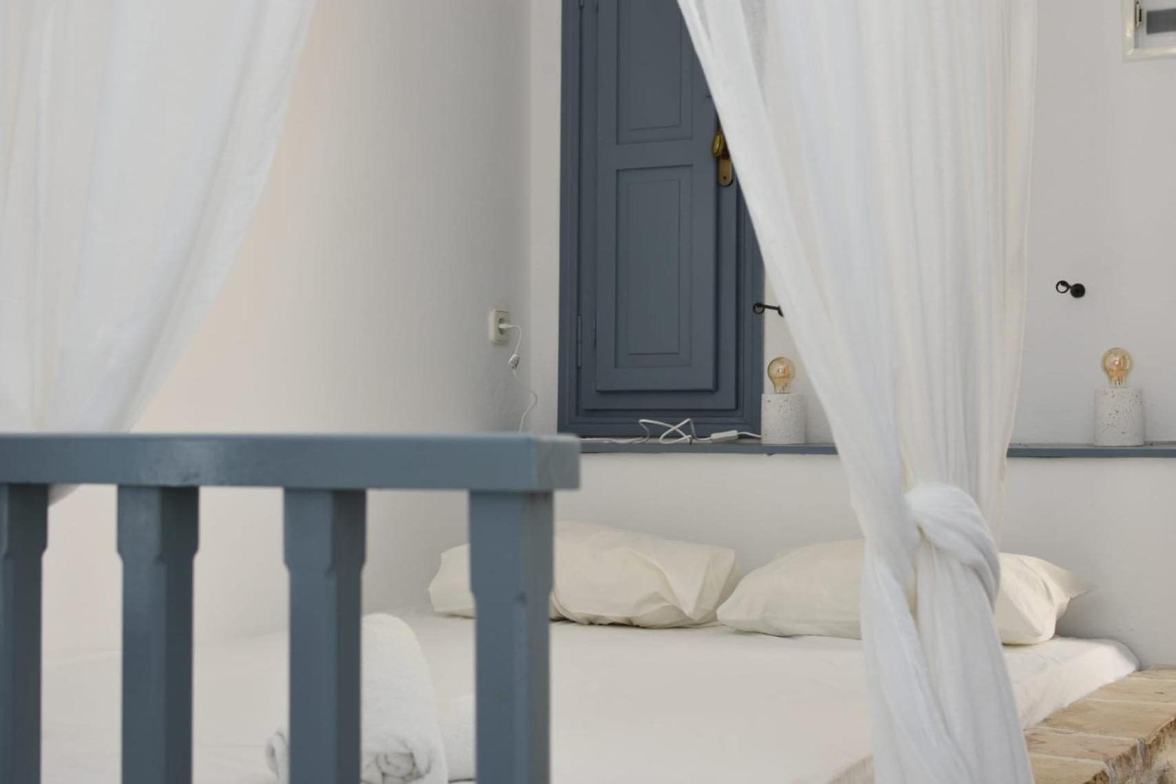 Cute Seafront Escape For 3 Apartment *