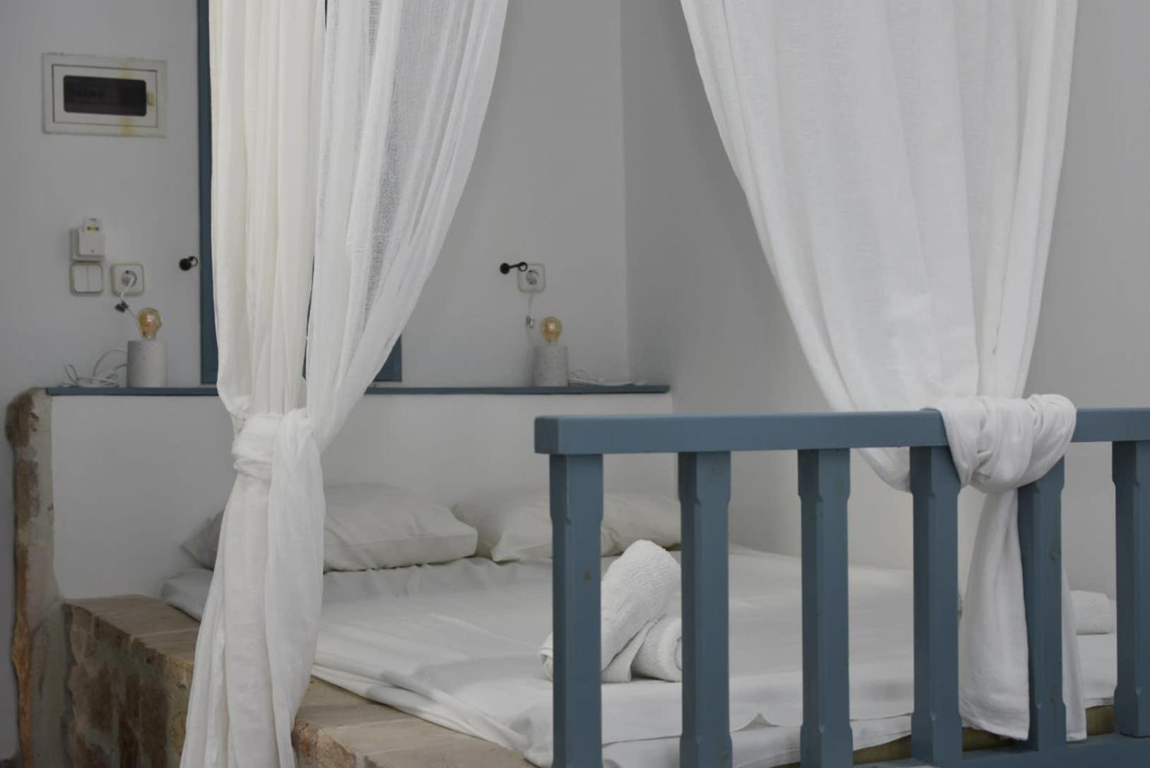 Cute Seafront Escape For 3 Patmos Town