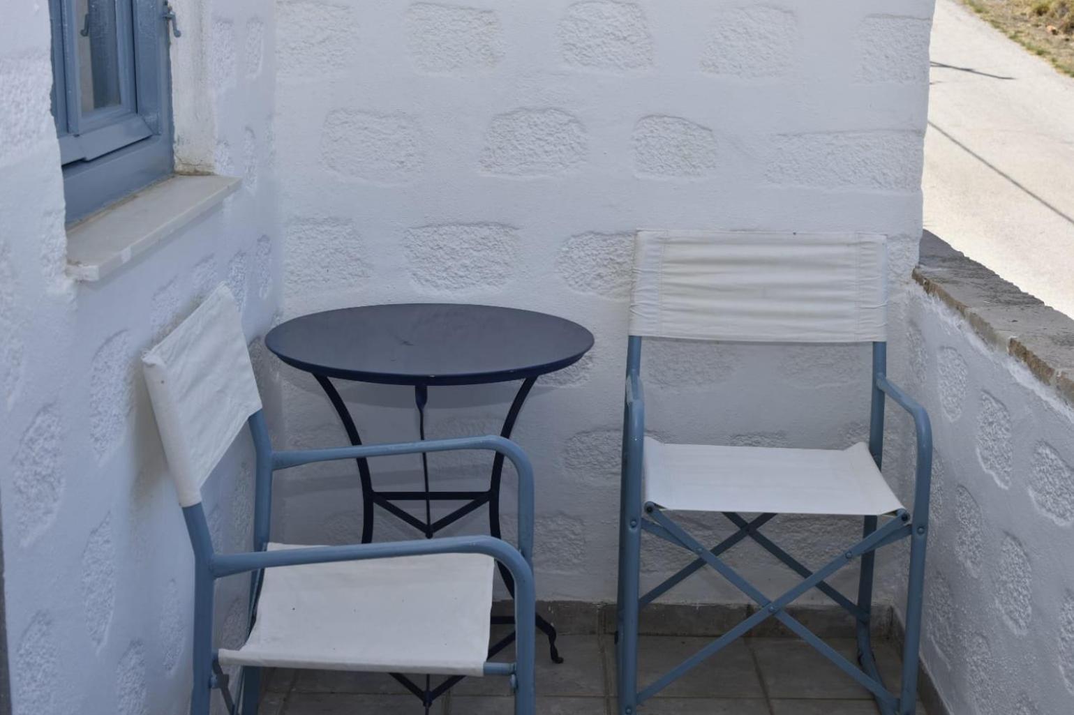 Cute Seafront Escape For 3 Apartment Patmos Town