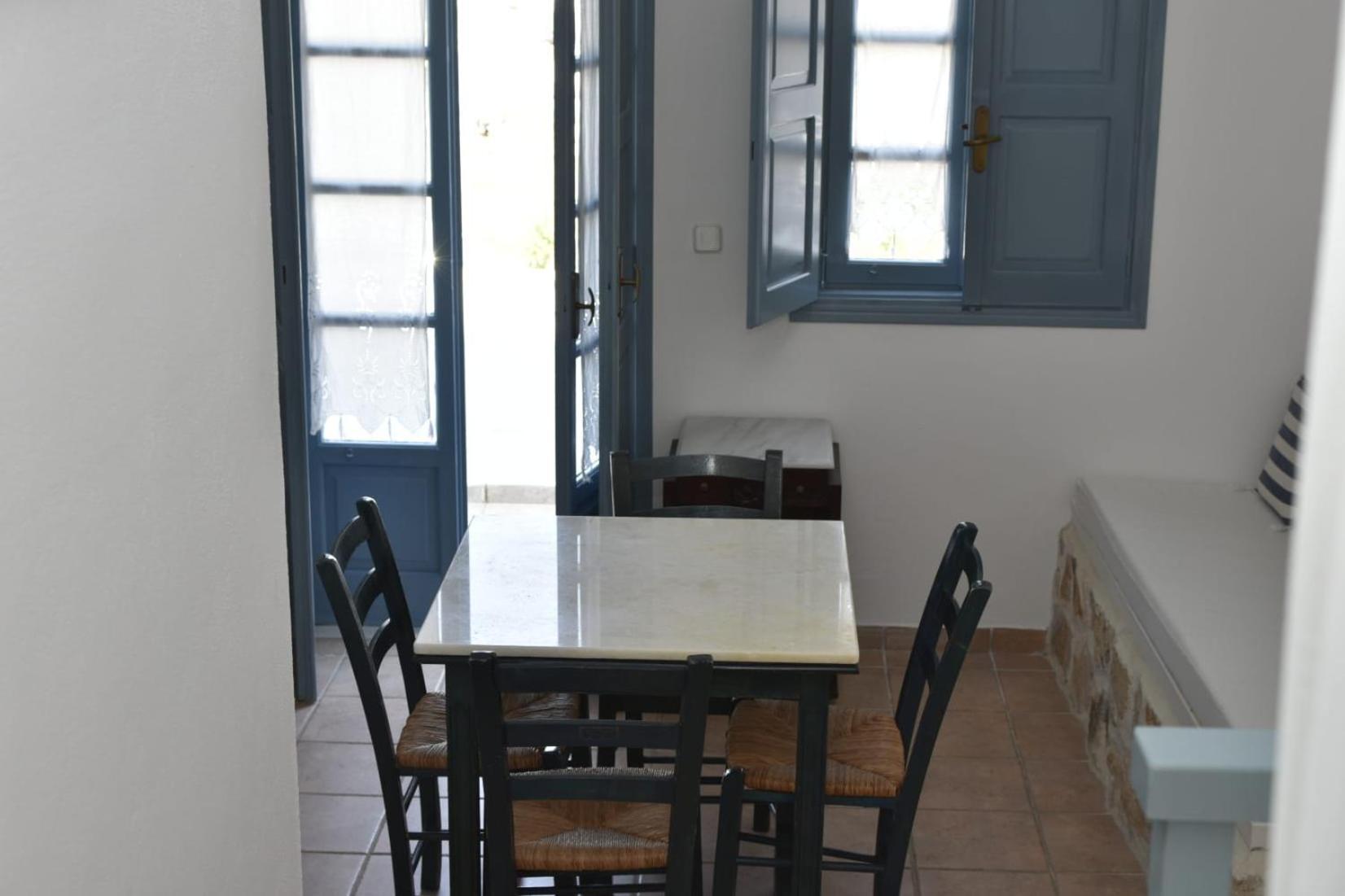Cute Seafront Escape For 3 Patmos Town