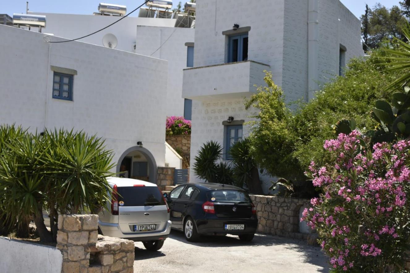 Cute Seafront Escape For 3 Apartment
